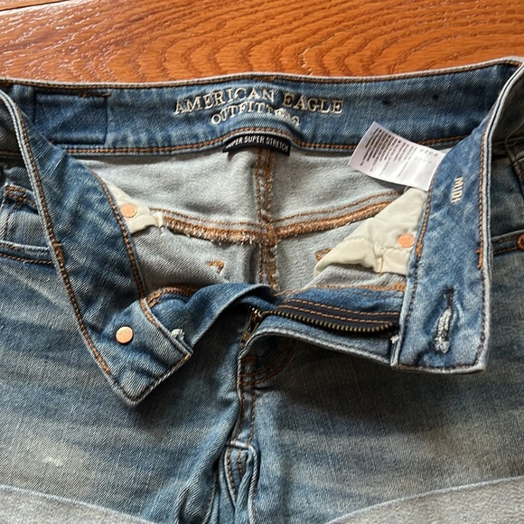 AE super super stretch denim shorts - Picture 3 of 3